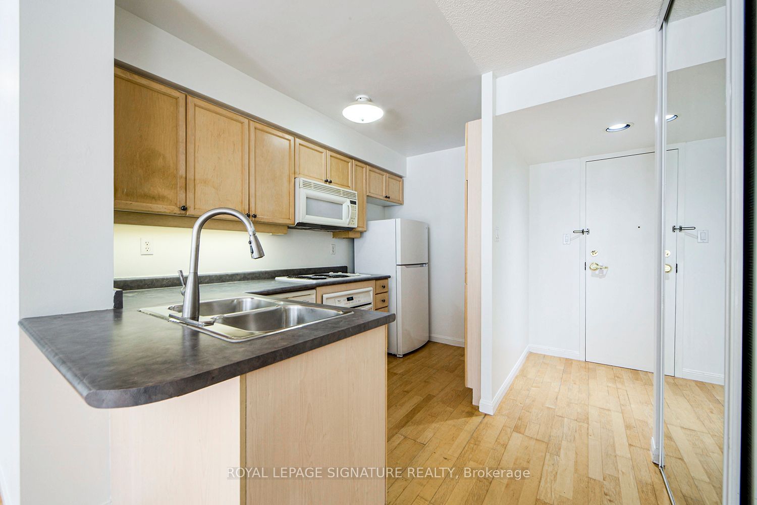 188 Redpath Ave, unit 511 for sale - image #7