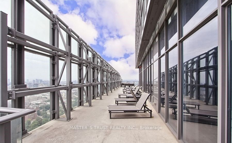 65 St Mary St, unit 401 for sale - image #25