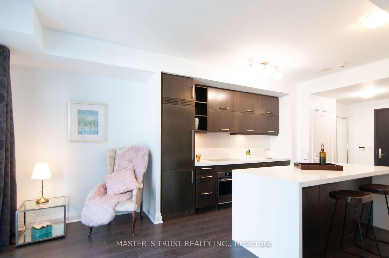 65 St Mary St, unit 401 for sale - image #6