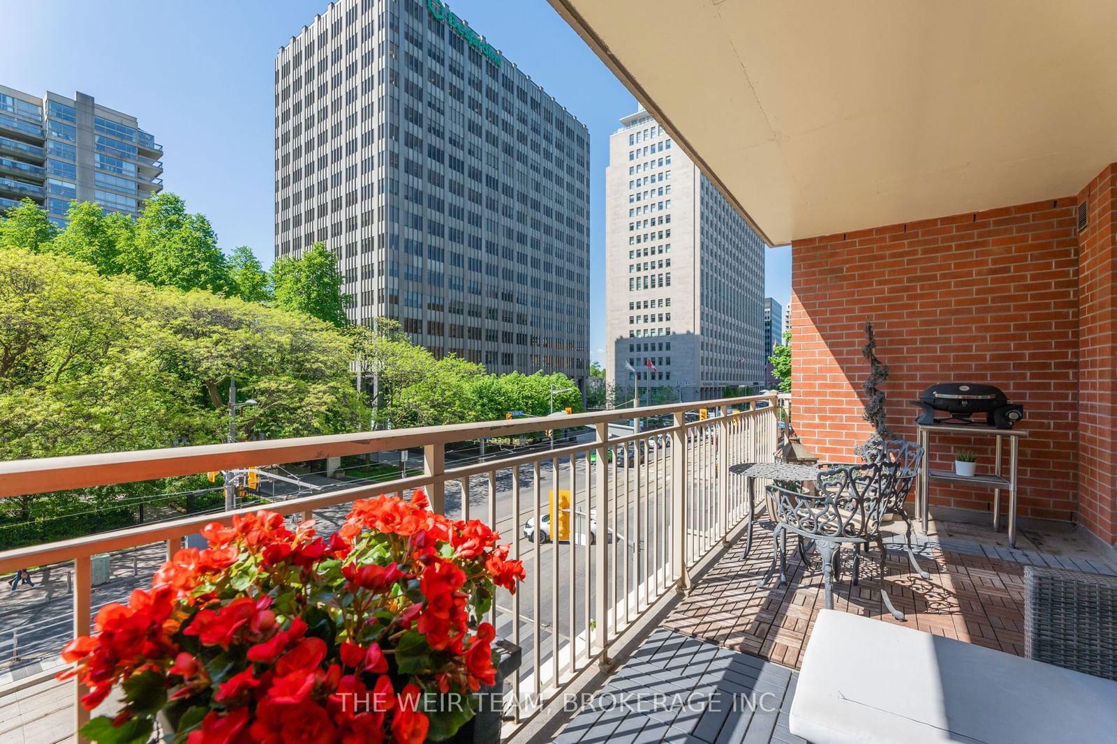 1 Deer Park Cres, unit 305 for sale - image #25