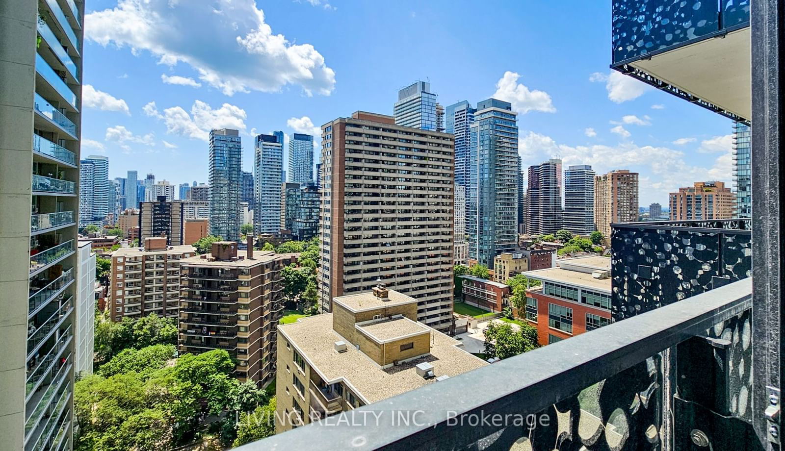 55 Charles St E, unit 1504 for rent