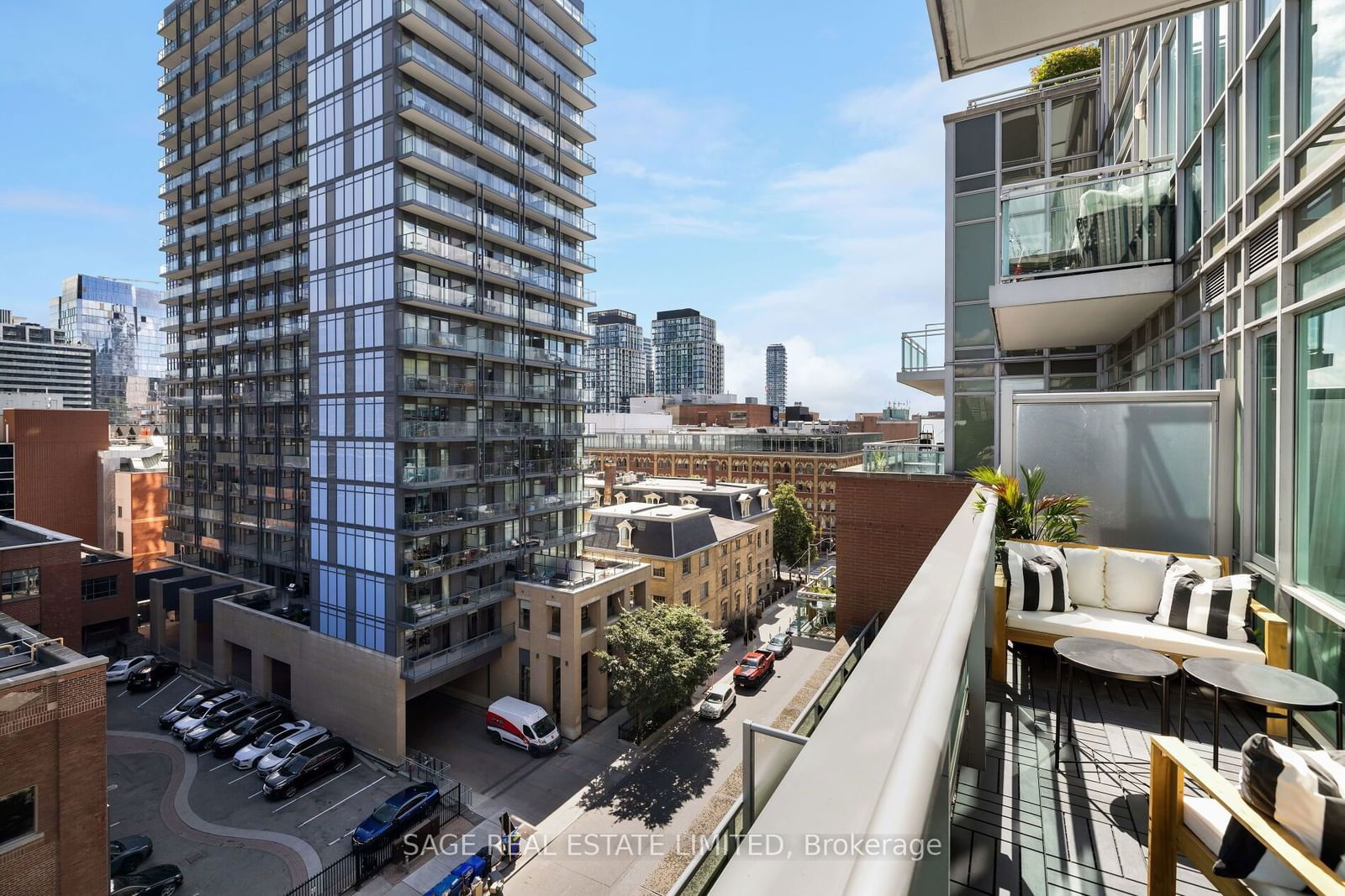 116 George St, unit 702 for sale