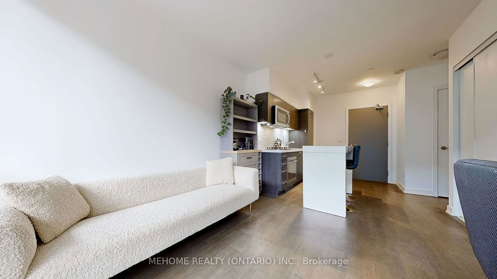 501 St. Clair Ave W, unit 204 for sale - image #13