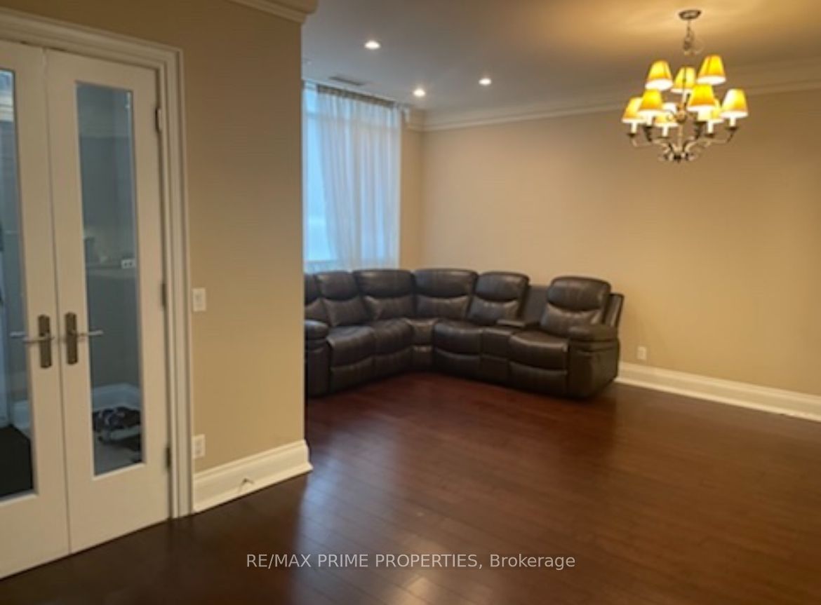 9 Greenview Ave for rent  - image #5