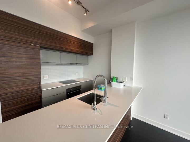 88 Scott St, unit 4705 for rent - image #9