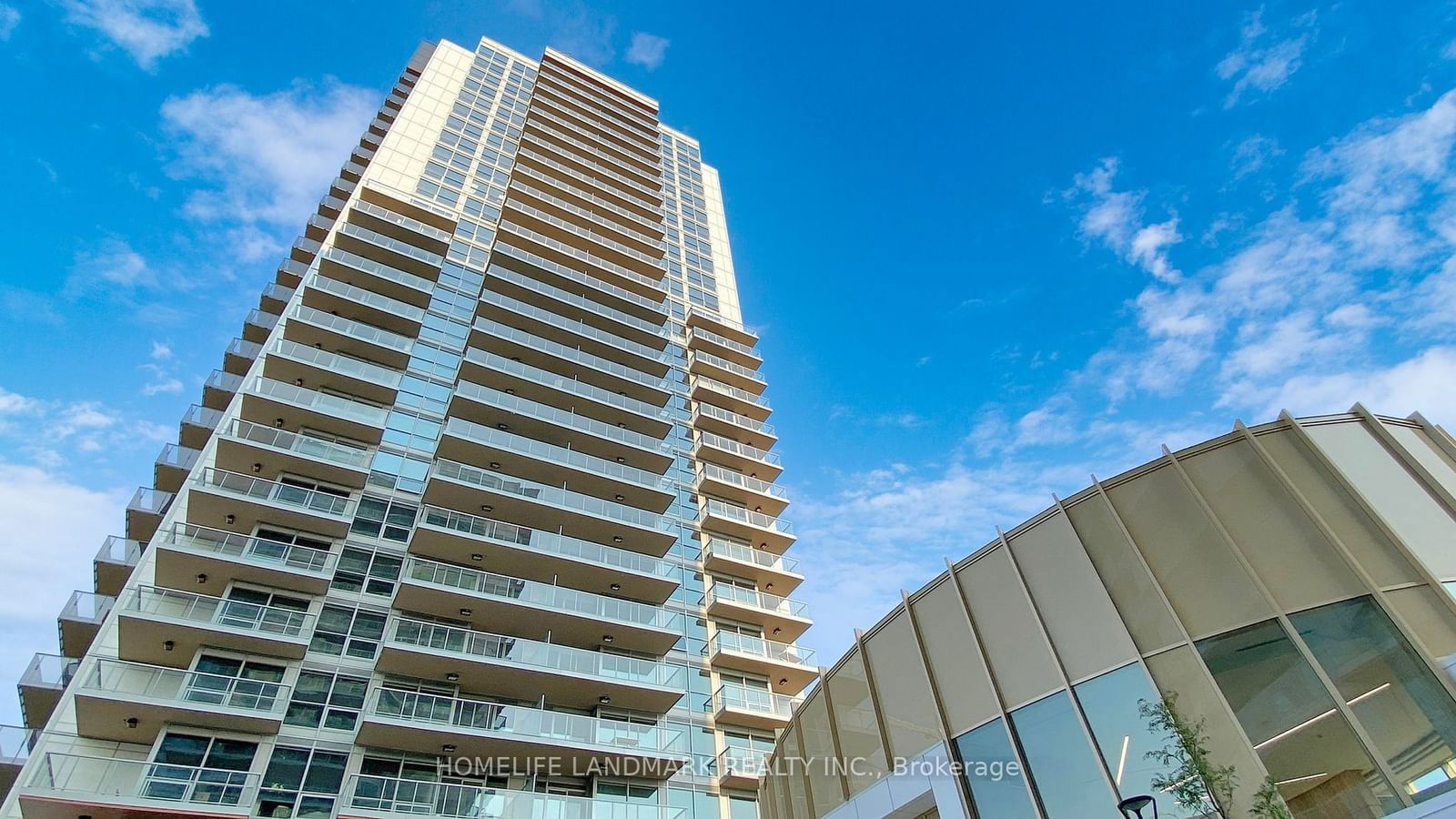 27 McMahon Dr, unit 309 for sale - image #2