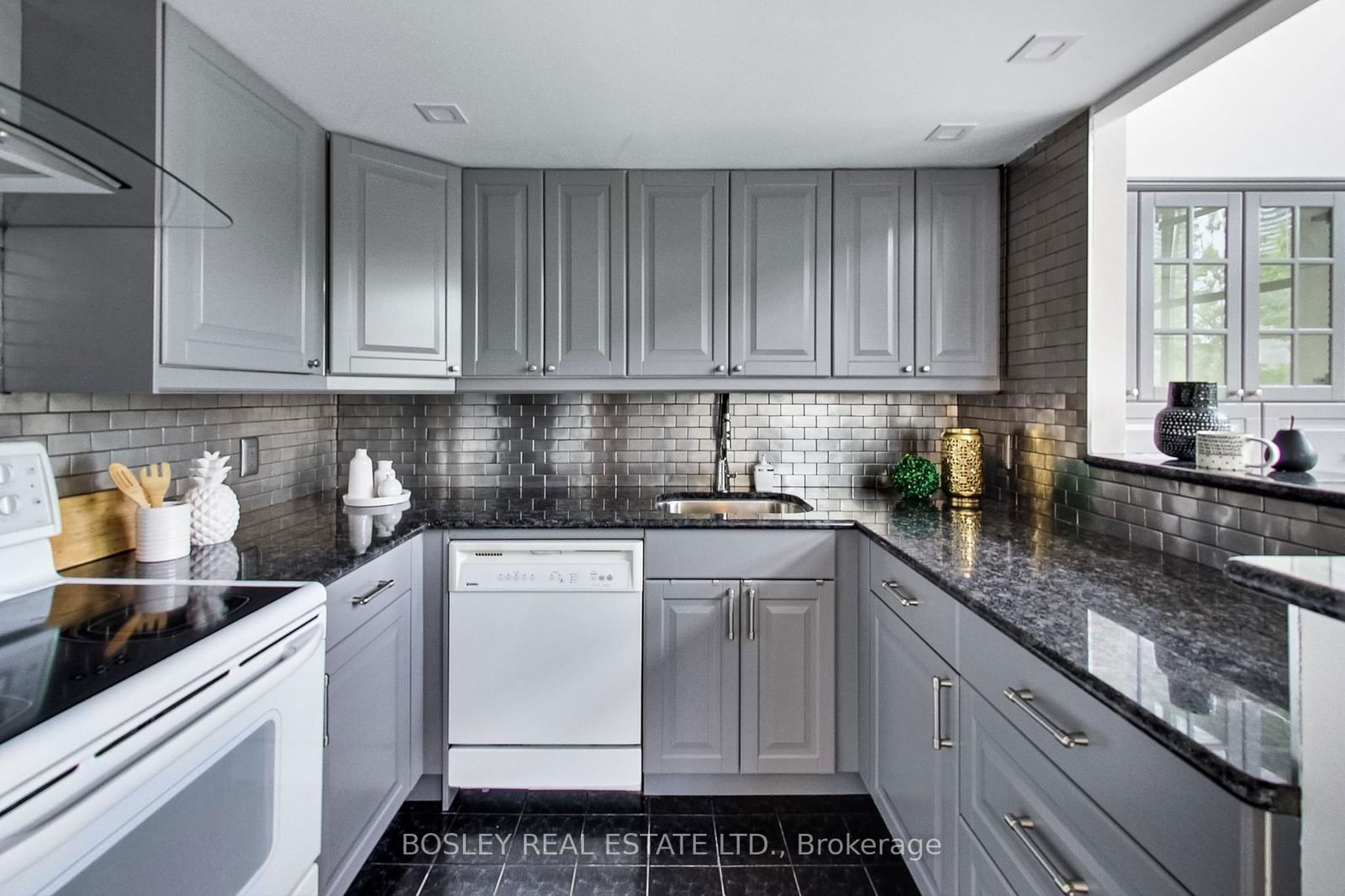 393 King St E, unit 202 for sale - image #7