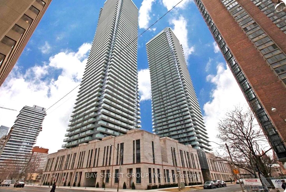 1080 Bay St, unit 2601 for rent - image #1