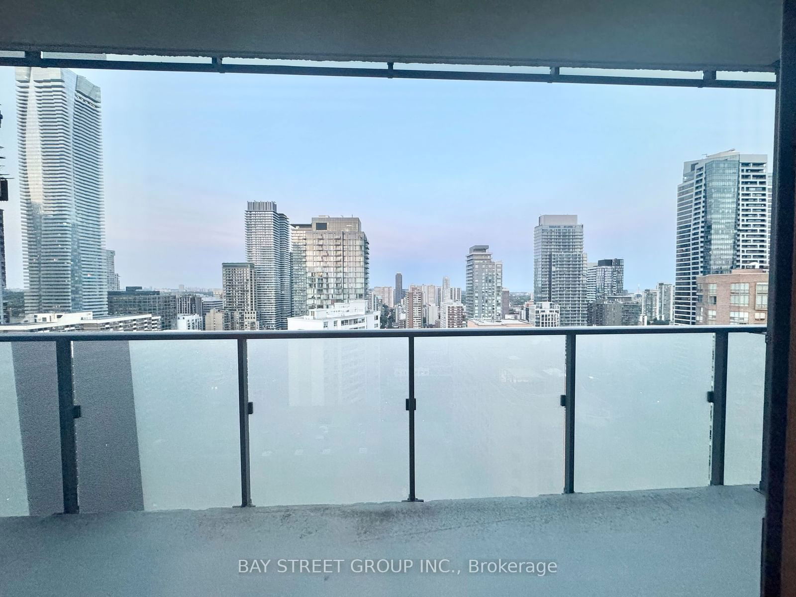 1080 Bay St, unit 2601 for rent - image #6