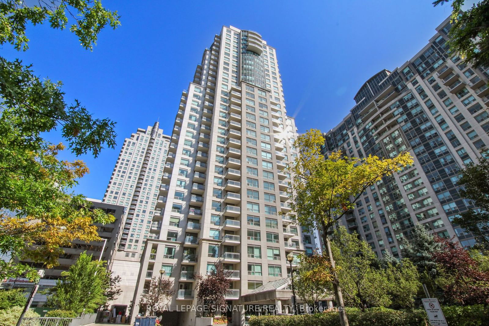 21 Hillcrest Ave, unit 3107 for sale - image #1