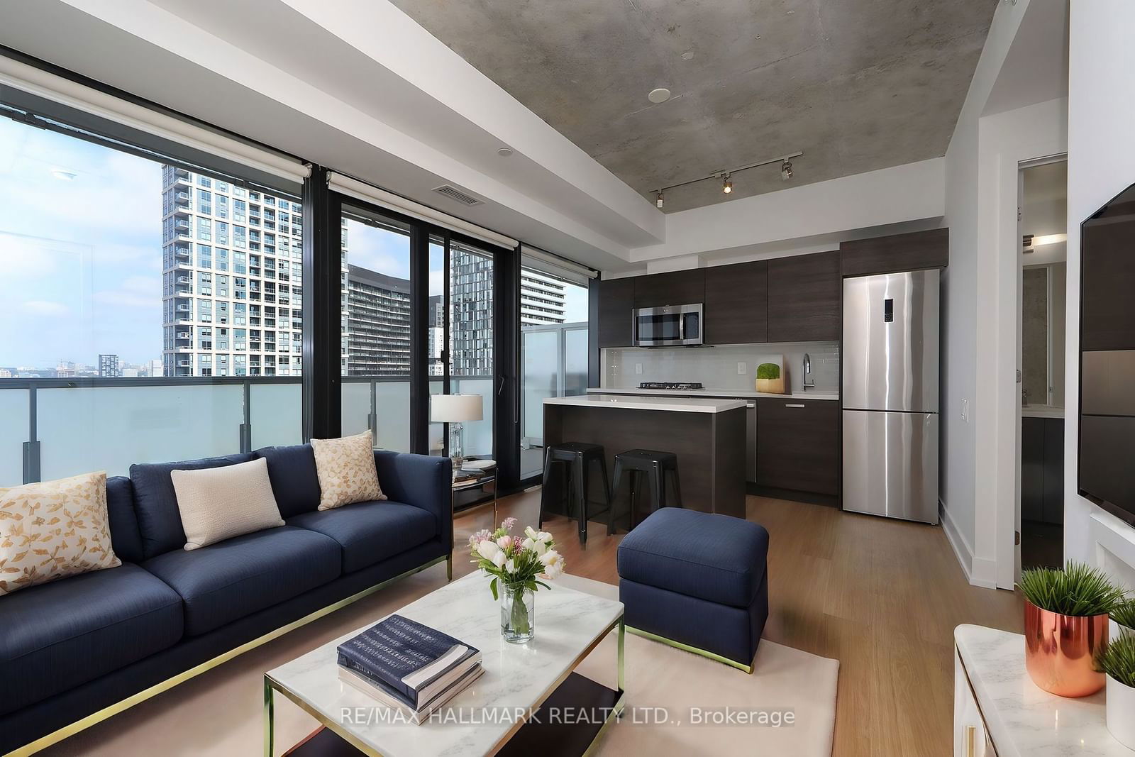 11 Charlotte St, unit 2604 for sale