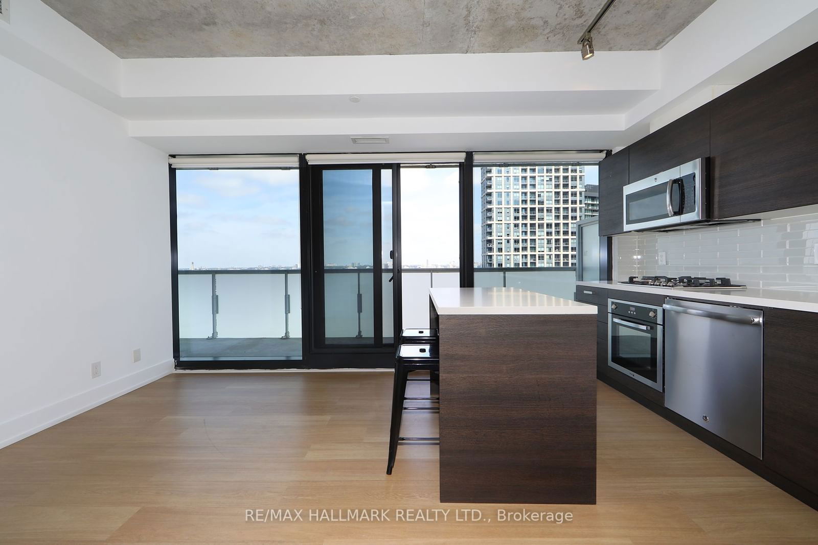 11 Charlotte St, unit 2604 for sale