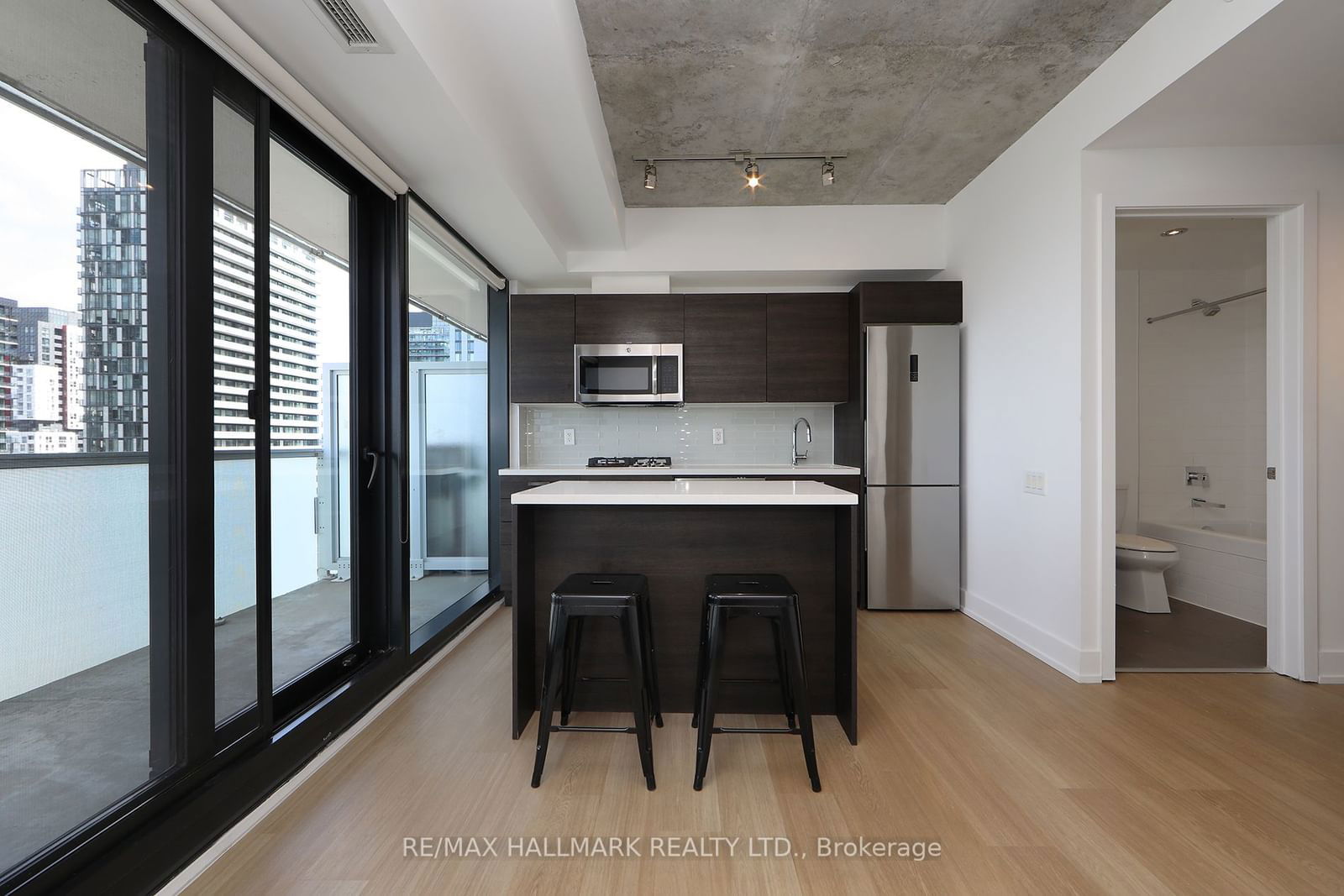 11 Charlotte St, unit 2604 for sale