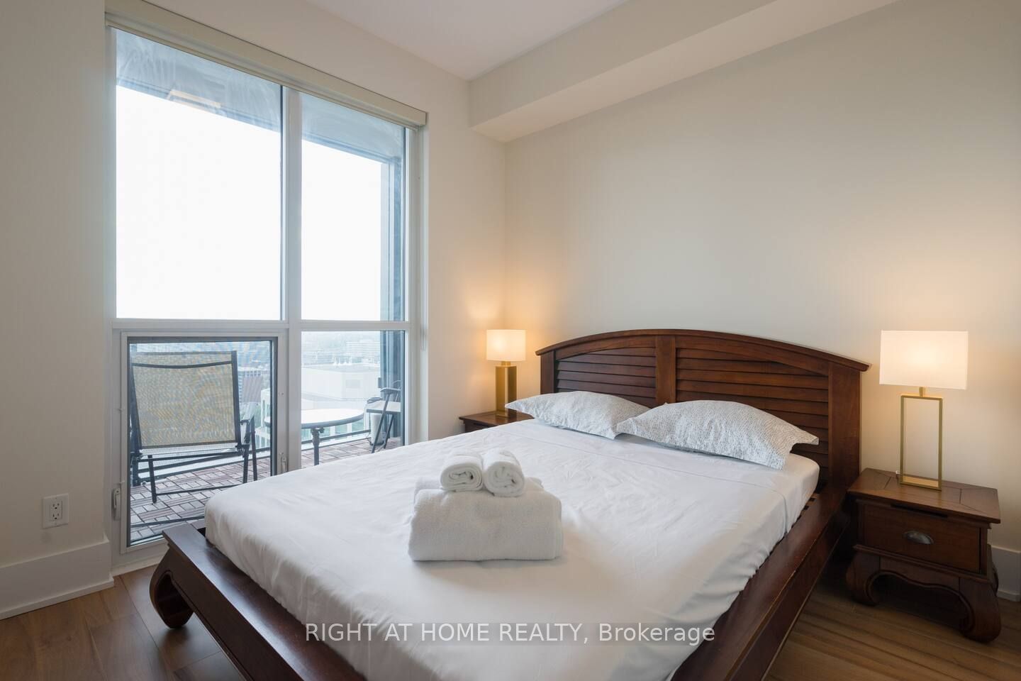 300 Front St W, unit 2512 for sale - image #12