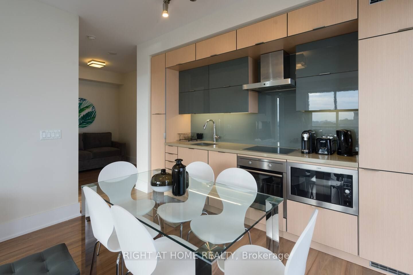 300 Front St W, unit 2512 for sale - image #4