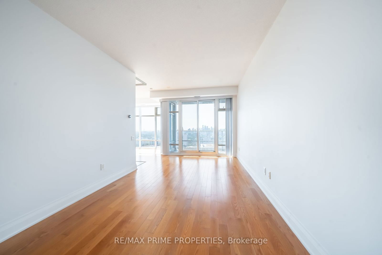 2191 Yonge St, unit 4403 for rent - image #8