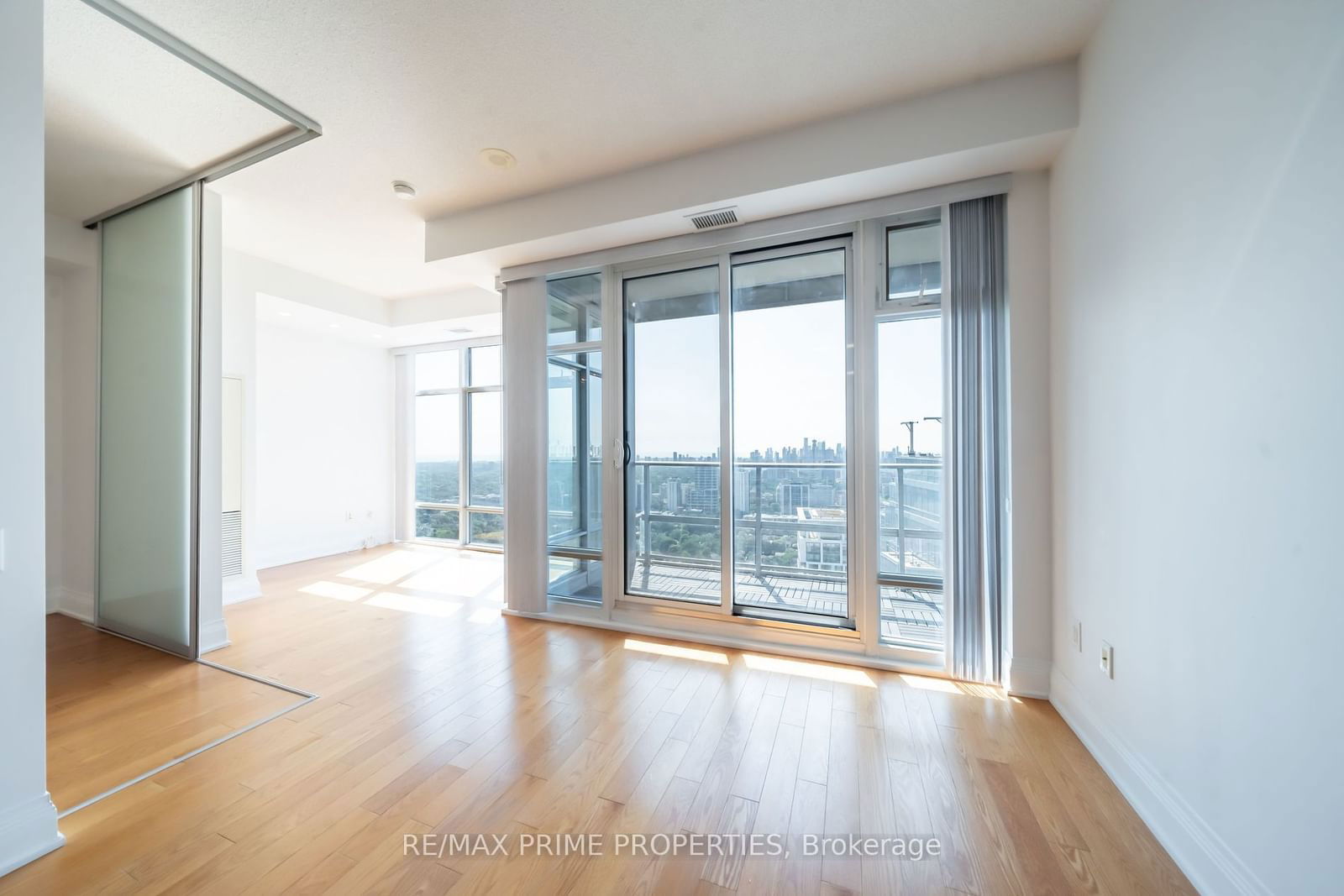 2191 Yonge St, unit 4403 for rent - image #9