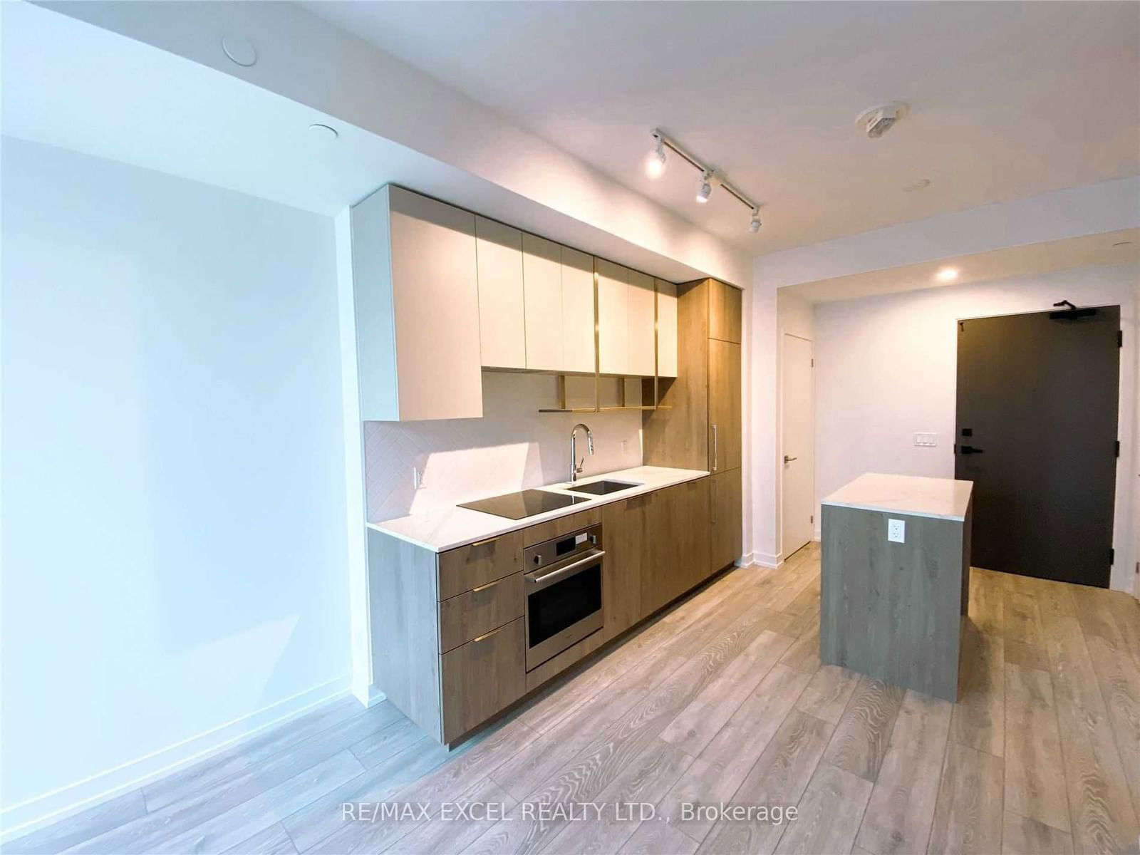 15 Holmes Ave, unit 506 for rent - image #3