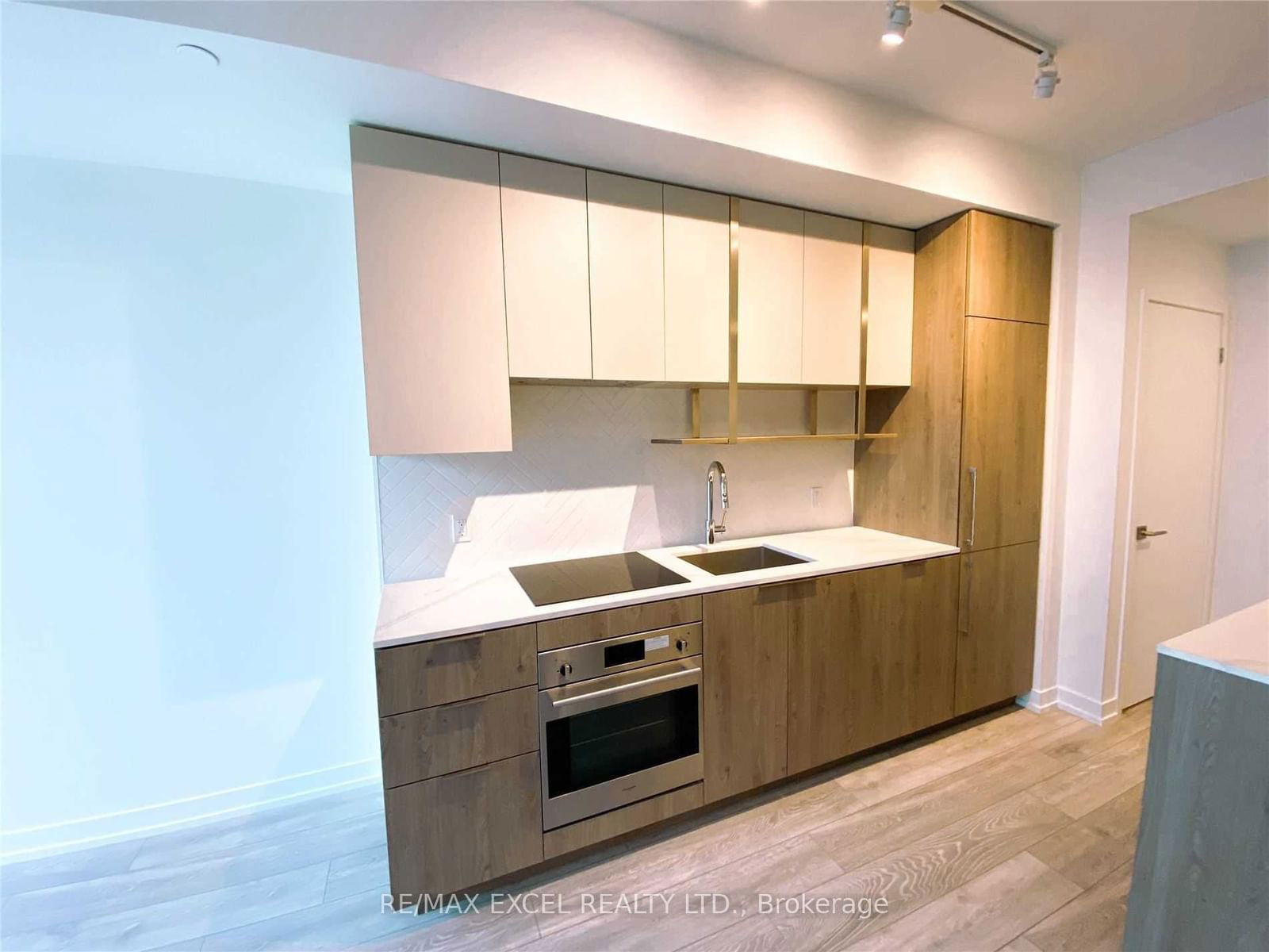 15 Holmes Ave, unit 506 for rent - image #5