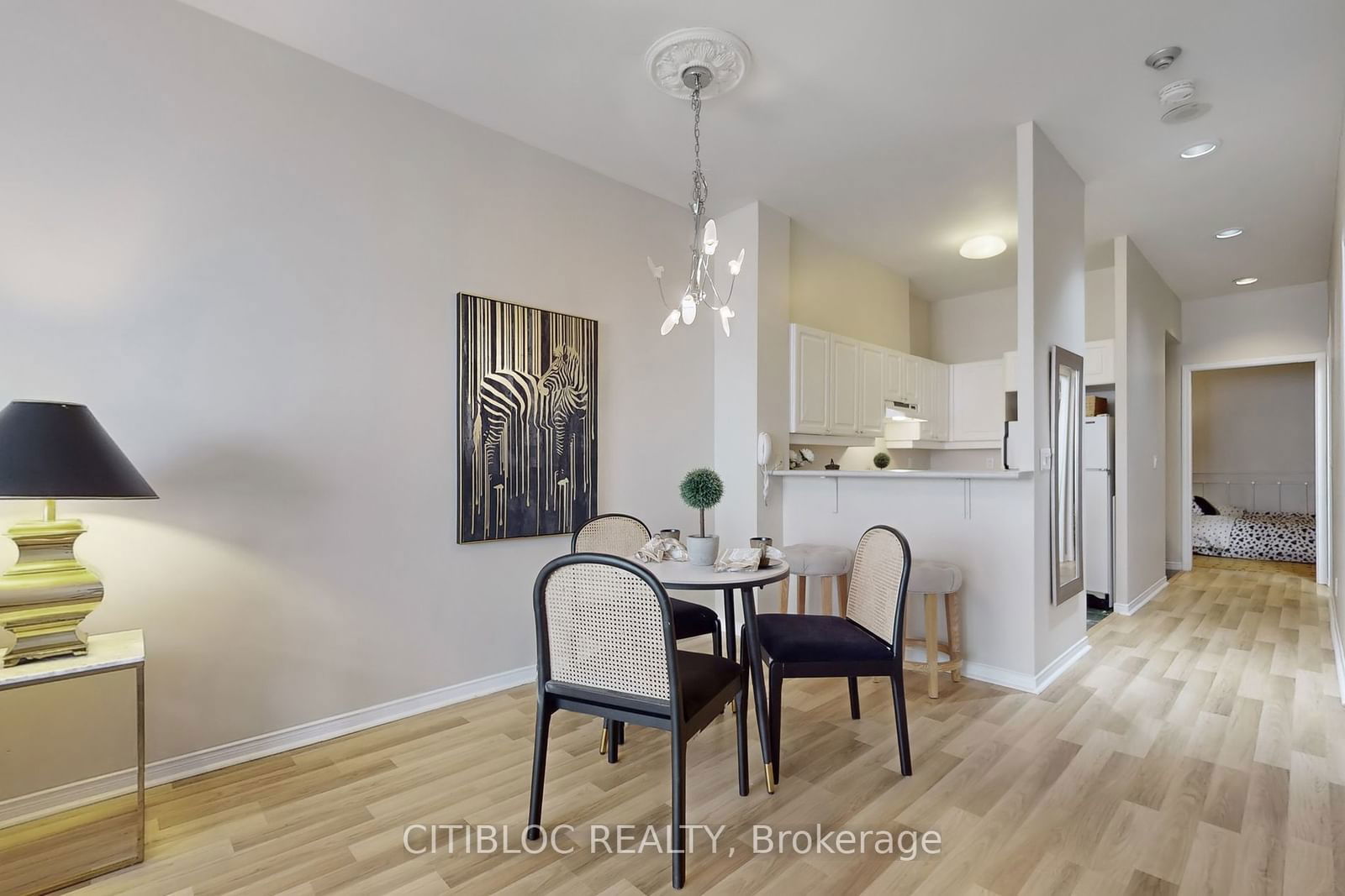 7 King St E, unit 501 for sale - image #10