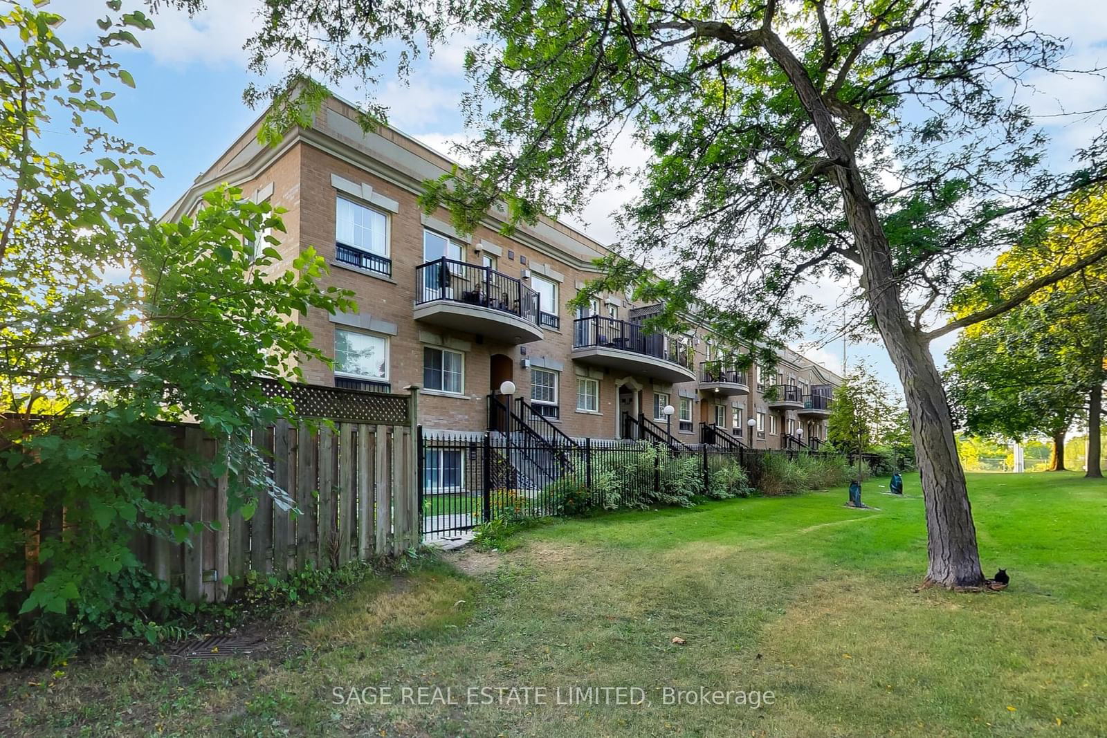 Warner Park Condominiums, North York, Toronto