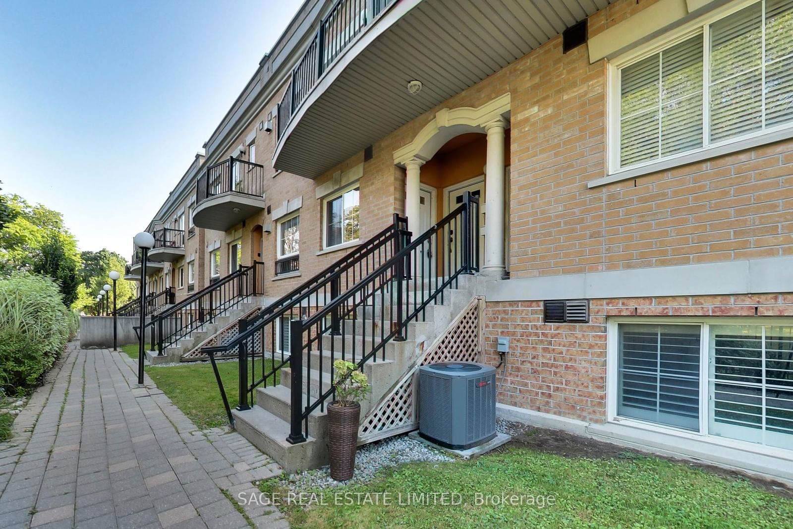 Warner Park Condominiums, North York, Toronto