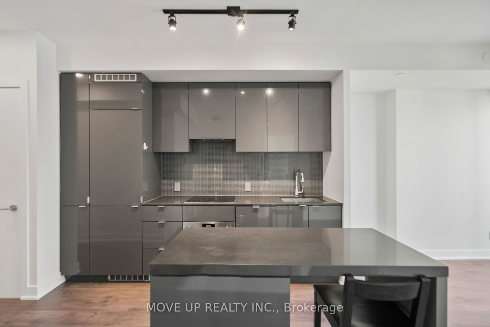 7 Grenville St, unit 4013 for rent - image #3