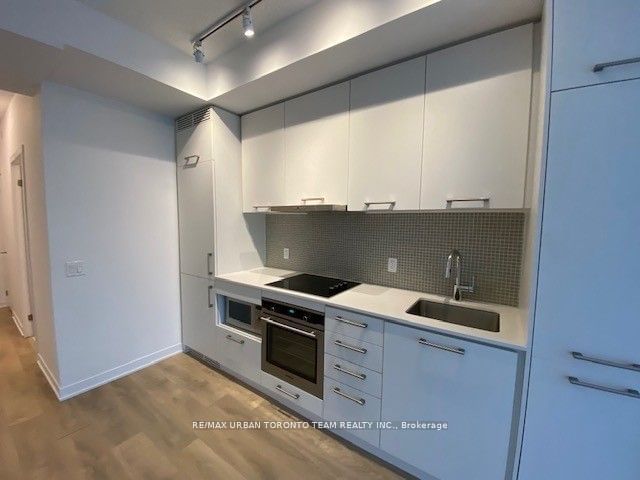 87 Peter St, unit 3311 for rent - image #5