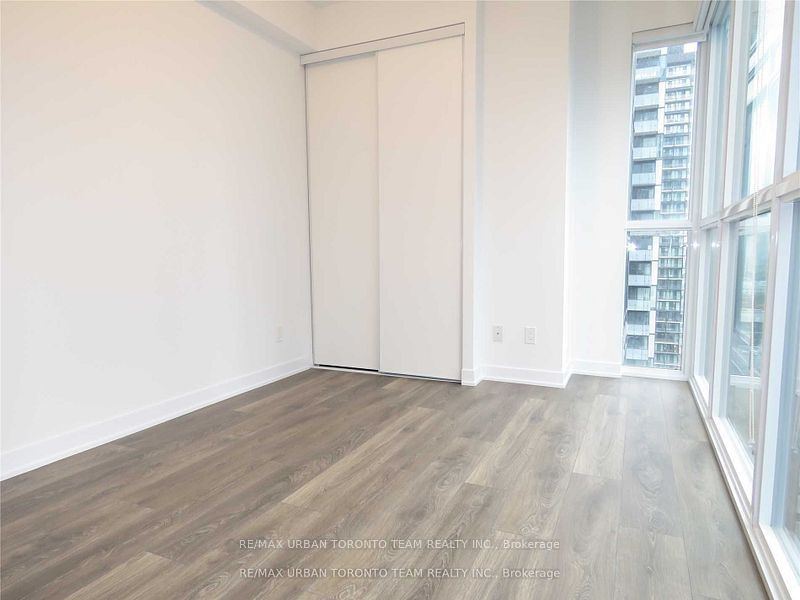 87 Peter St, unit 3311 for rent