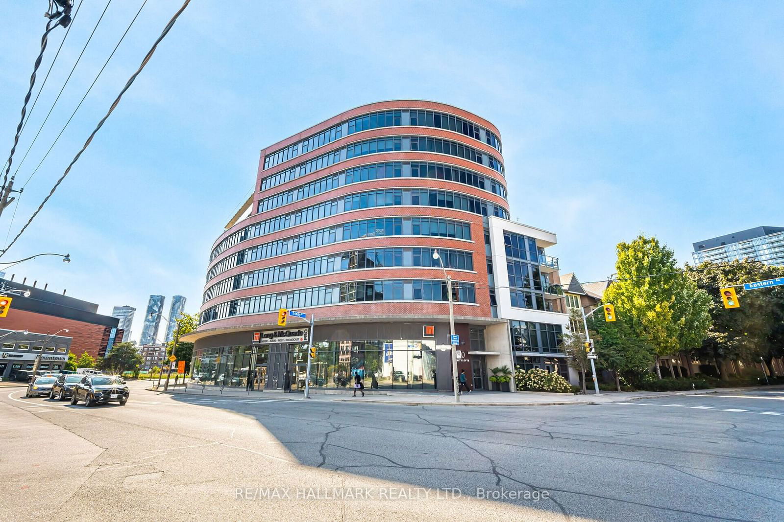 90 Trinity St, unit 401 for sale - image #2