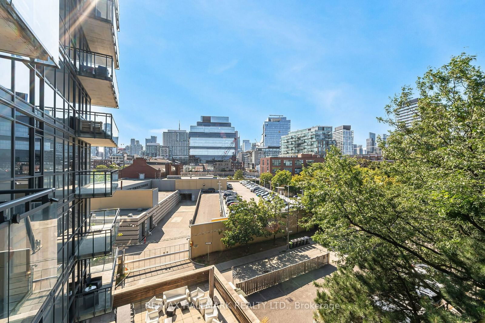 90 Trinity St, unit 401 for sale - image #24