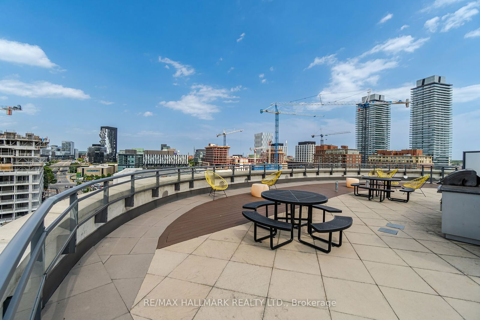 90 Trinity St, unit 401 for sale - image #29