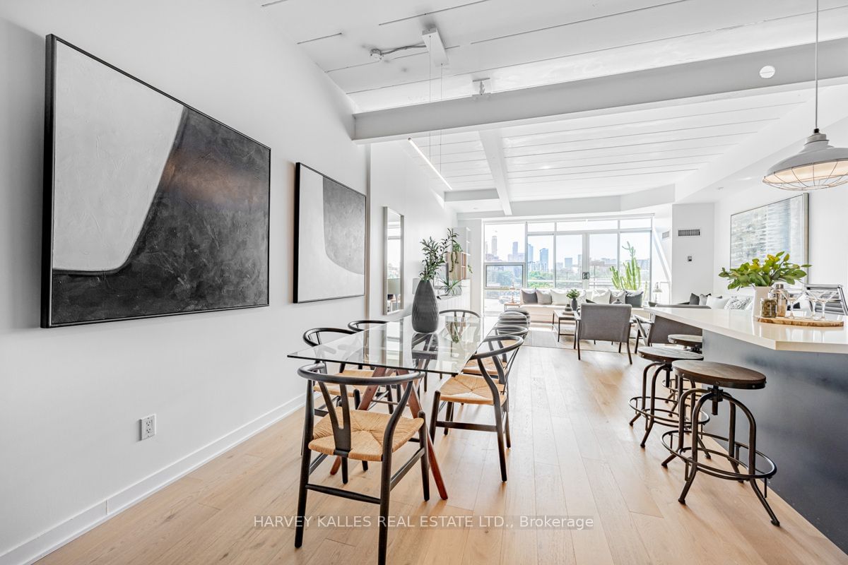 160 Baldwin St, unit 401 for sale - image #2