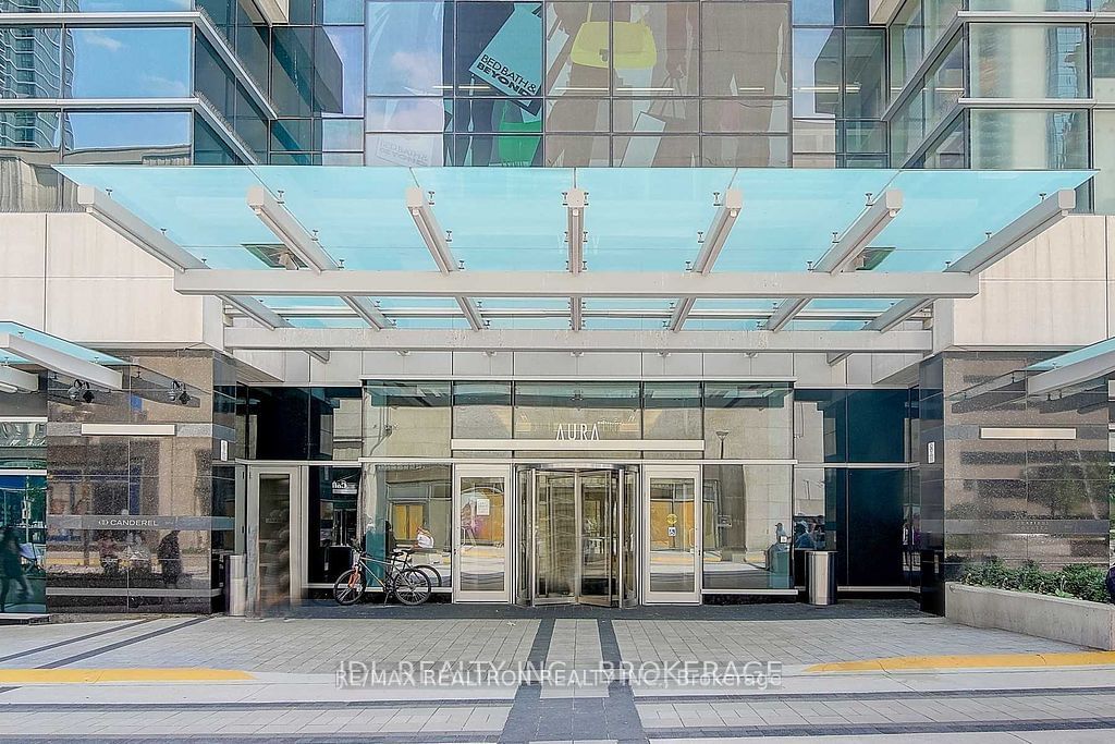 386 Yonge St, unit 1112 for rent