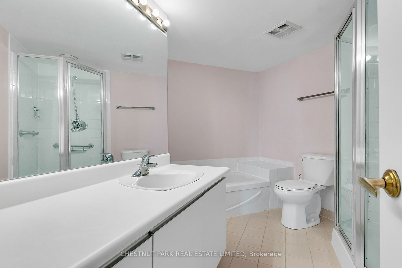 30 Holly St, unit 606 for sale - image #22