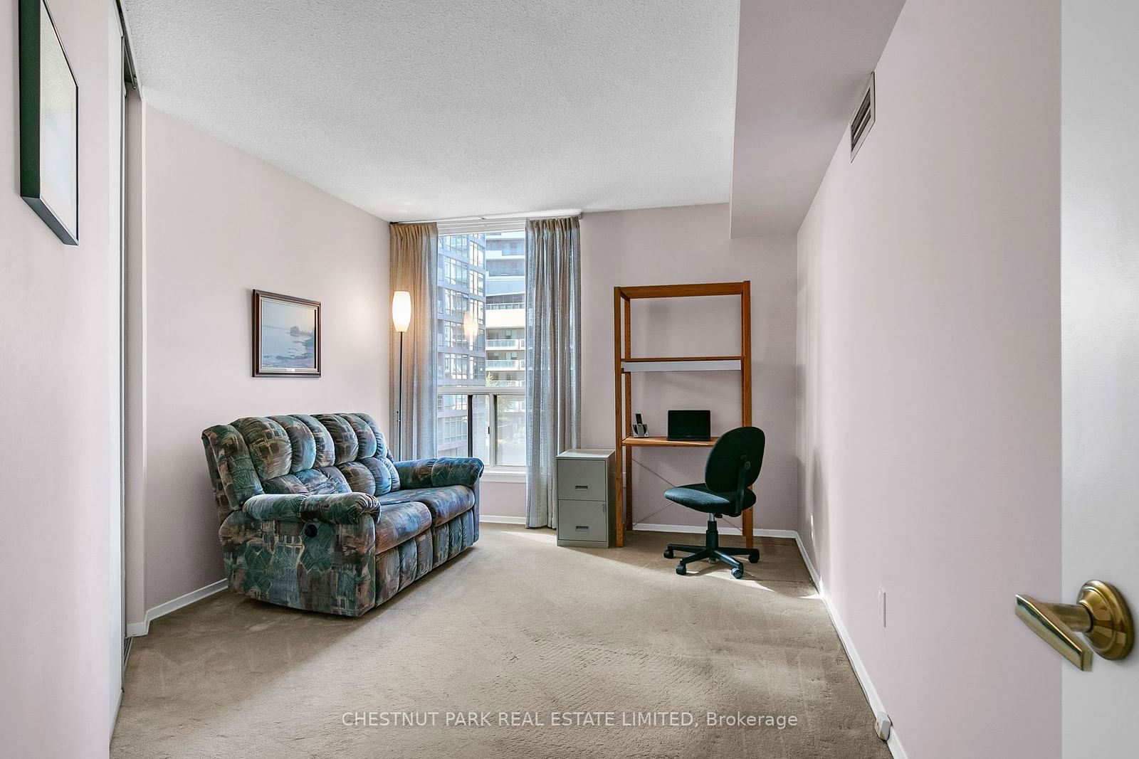 30 Holly St, unit 606 for sale - image #24