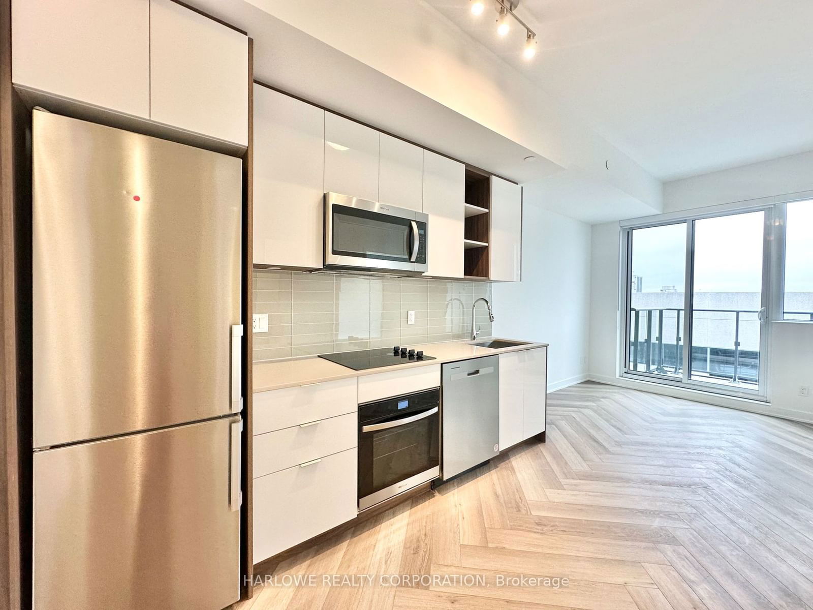 543 Richmond St W, unit PH14 for rent - image #2