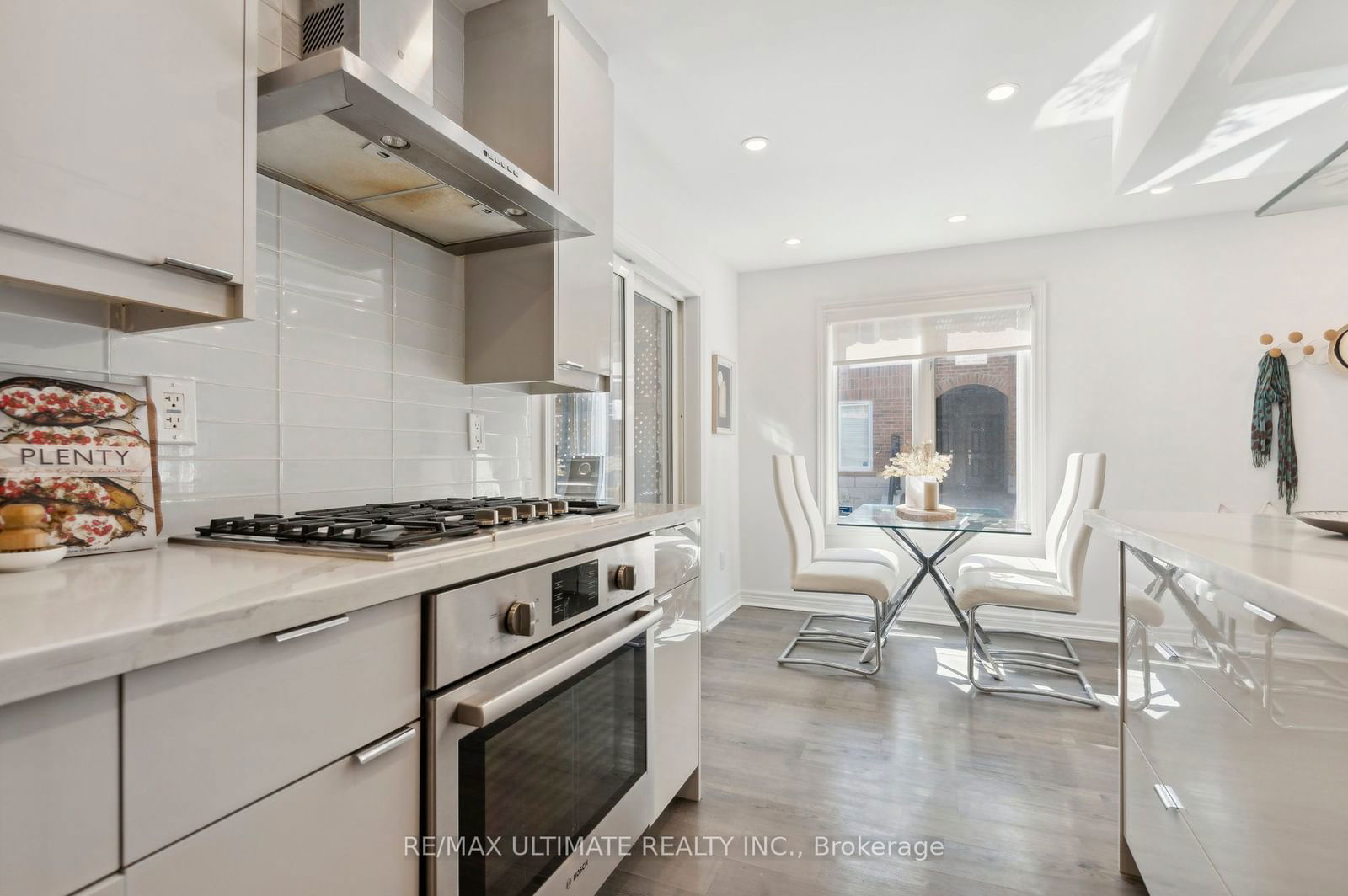 230 St. George St, unit 6 for sale - image #17