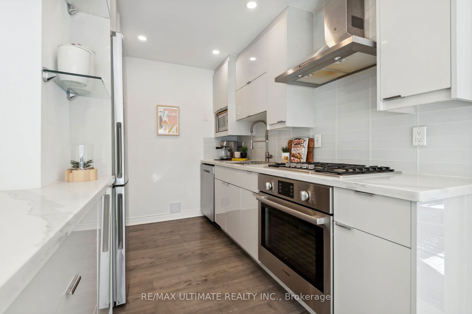 230 St. George St, unit 6 for sale - image #3