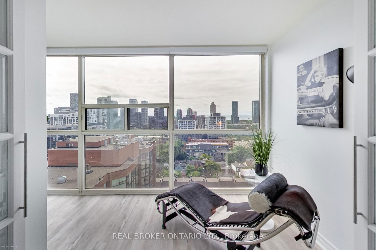 705 King St W, unit 1911 for sale - image #14