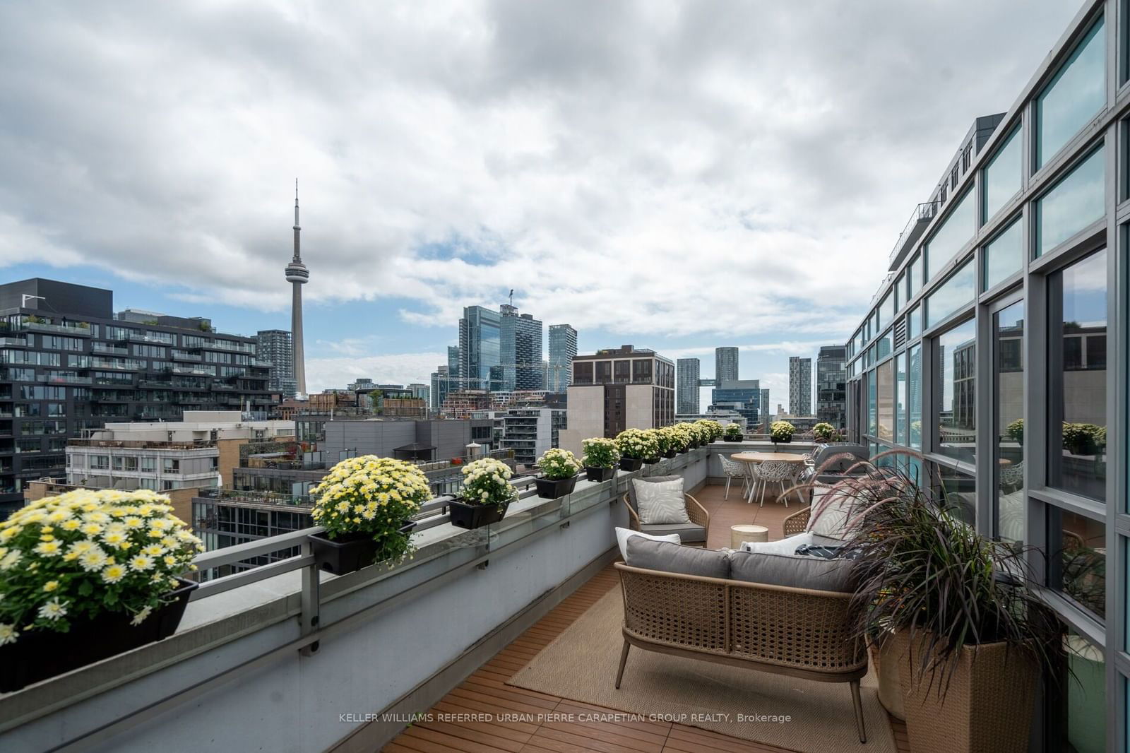 156 Portland St, unit PH 712 for sale