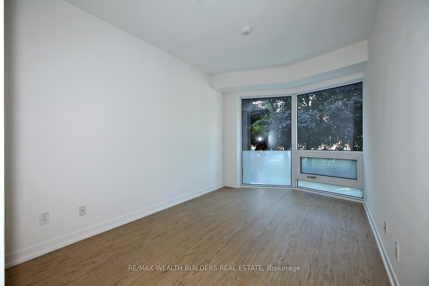 85 Wood St, unit Th02 for rent - image #17