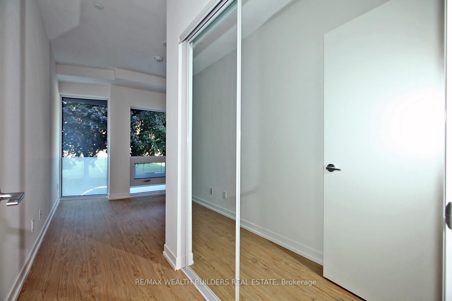 85 Wood St, unit Th02 for rent - image #24