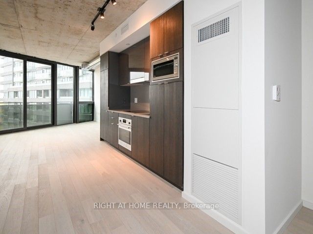 21 Lawren Harris Sq, unit 714 for rent - image #1