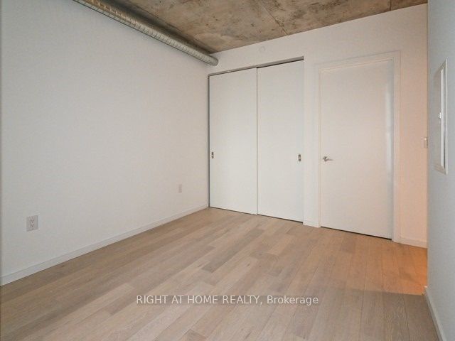 21 Lawren Harris Sq, unit 714 for rent - image #8