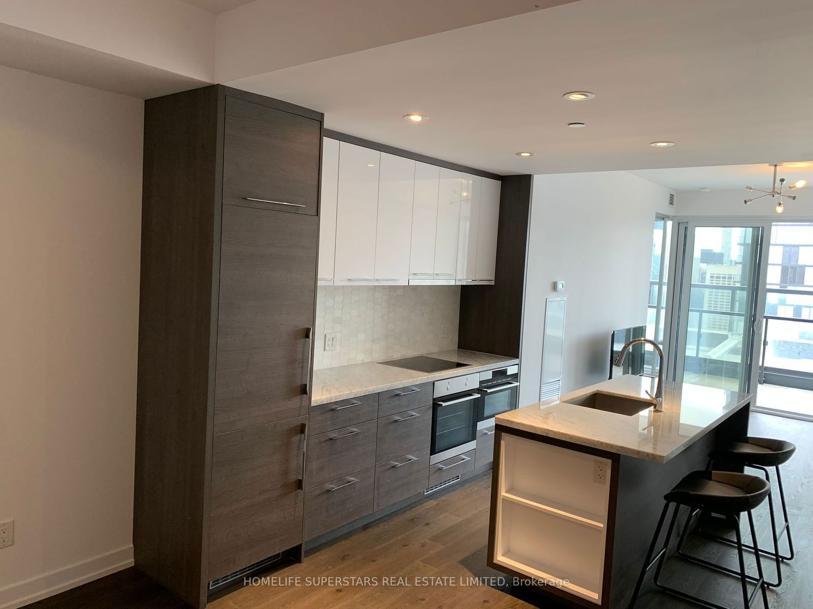 488 University Ave, unit 2008 for rent - image #12