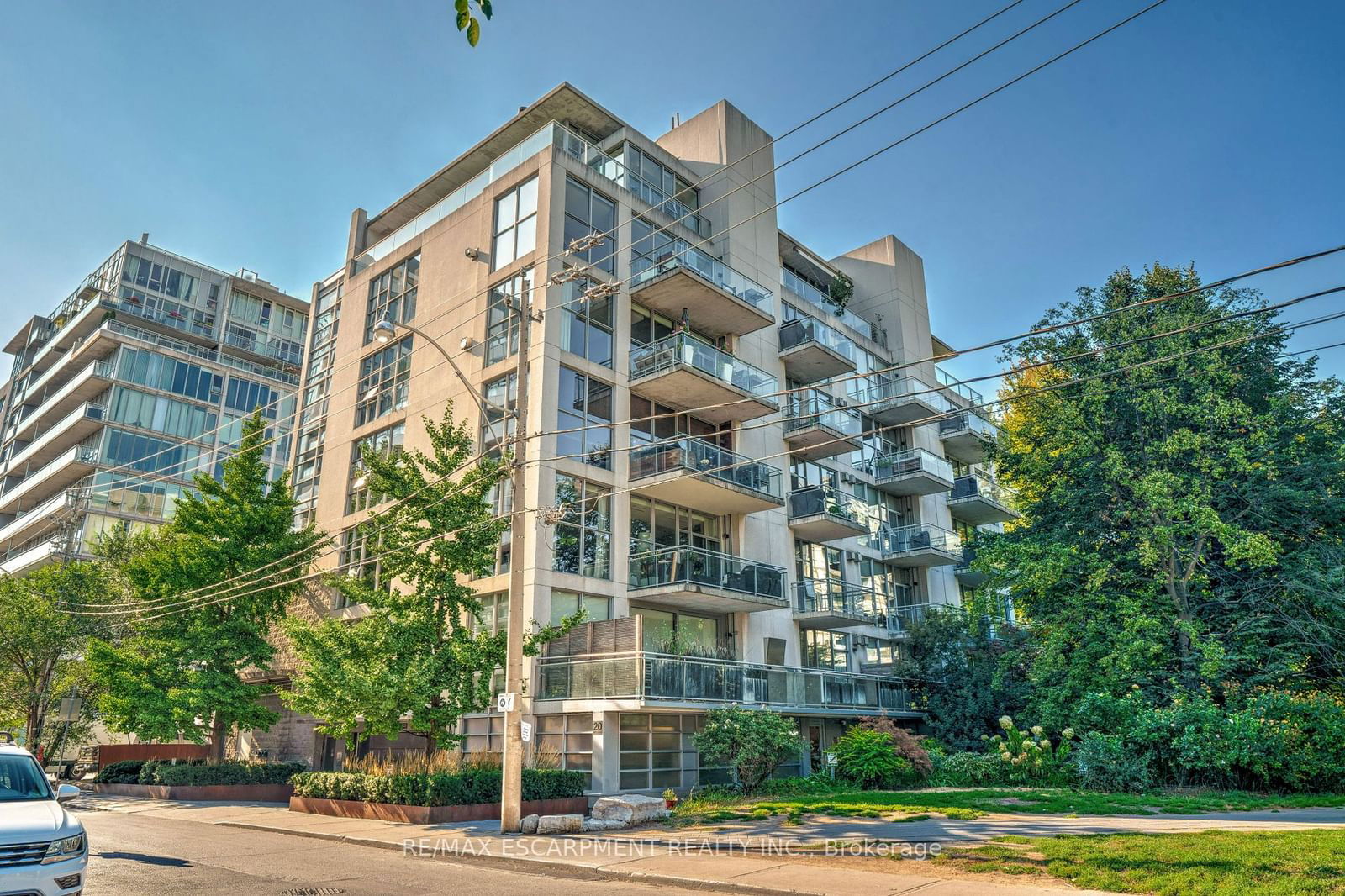 20 Niagara St, unit PH1 for sale - image #2