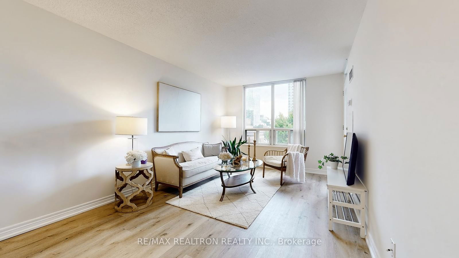 28 Empress Ave, unit 617 for sale - image #8