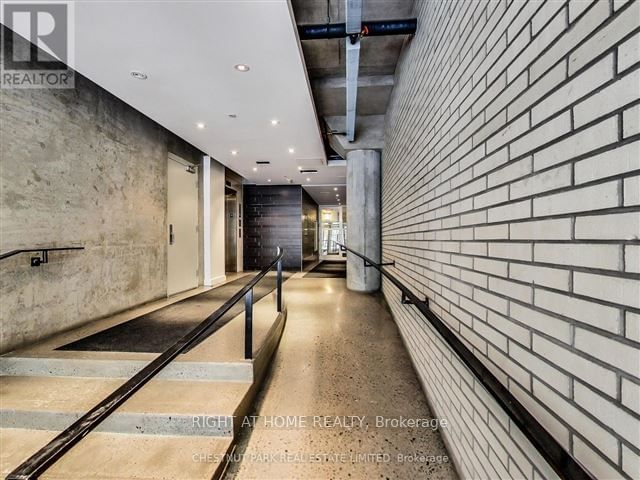 32 Stewart St, unit 303 for rent - image #3