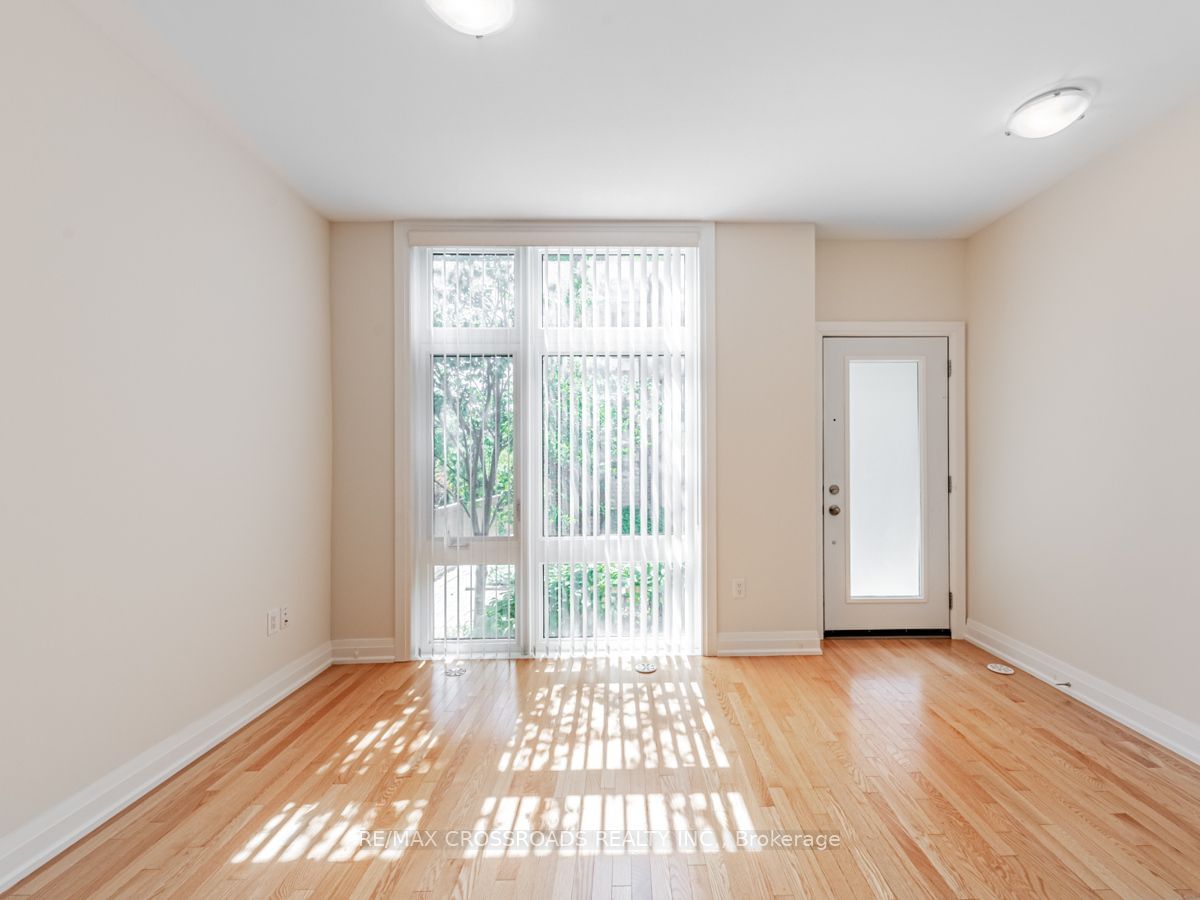 19 Eldora Ave, unit 49 for sale - image #14